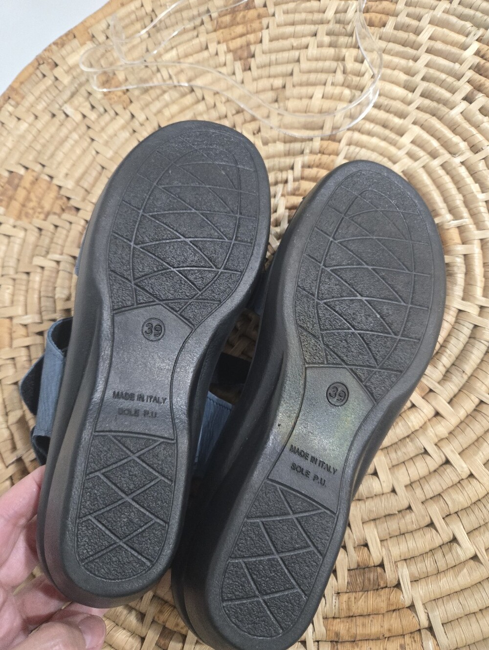 Flexus Spring Step Strappy Comfirt Sandals - Picture 7 of 8